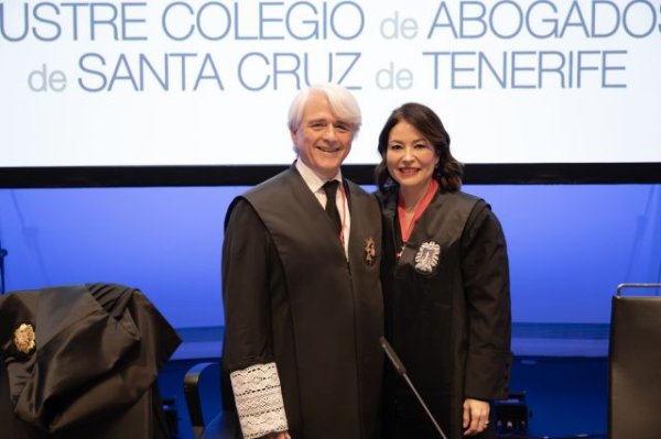 Mila Pacheco P&eacute;rez toma posesi&oacute;n como Decana junto a su nueva Junta de Gobierno del Ilustre Colegio de Abogados de Santa Cruz de Tenerife