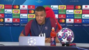 Mbapp&eacute; sigue con sus jerogl&iacute;ficos para tener entretenidos a unos y otros