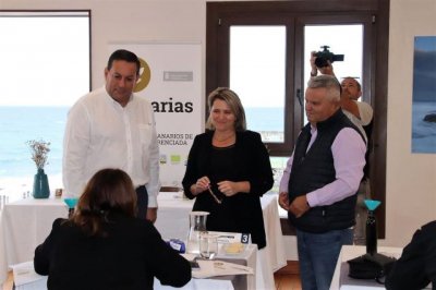 El Concurso de Aceite de Oliva Virgen Extra Agrocanarias re&uacute;ne en Fuerteventura 16 muestras de 11 almazaras