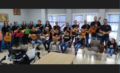 G&aacute;ldar: La Escuela de Folclore 'La &uacute;ltima y nos vamos' ofrece una actuaci&oacute;n en el Centro de D&iacute;a para mayores y Residencia de Barrial