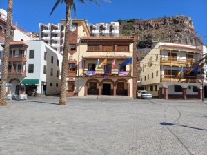 La Gomera: El Ayuntamiento de San Sebastián lleva a cabo obras de reparación en la red de suministro de agua potable