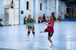 Balonmano Femenino: Importante triunfo del 3COM Squad Valsequillo frente a Doos Óptica Moya Tilover