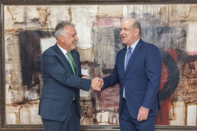 Torres y Ortega coinciden en la fortaleza de la econom&iacute;a de Canarias y en la necesidad de trabajar coordinados