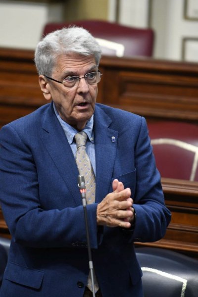 Julio P&eacute;rez afirma que la estabilizaci&oacute;n del empleo p&uacute;blico tiene razones constitucionales y legales