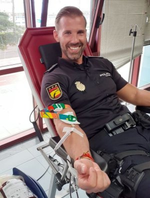 El ICHH celebra una campa&ntilde;a de donaci&oacute;n en la Jefatura Superior de Polic&iacute;a de Canarias