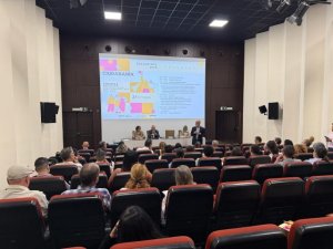 La Consejería de Presidencia fomenta la participación ciudadana en un encuentro en Tenerife