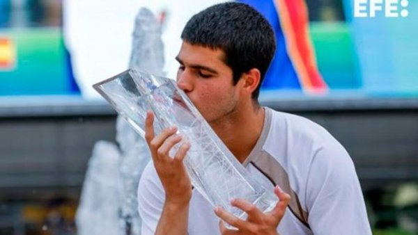 Carlos Alcaraz logra con 18 años atraer a marcas millonarias y de prestigio