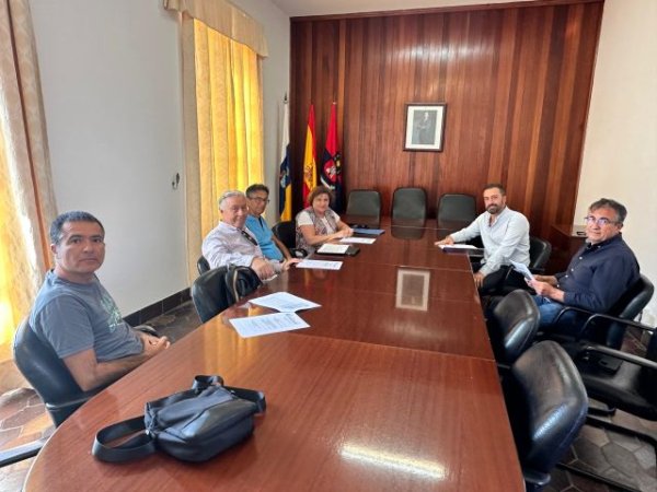 Turcón presenta al Alcalde de Telde un documento de propuestas para mejorar el medio ambiente del municipio
