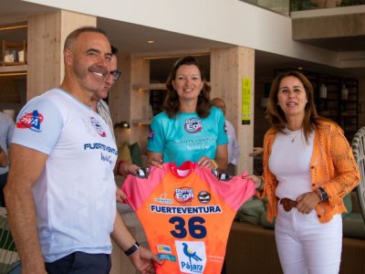 P&aacute;jara celebra el Campeonato Mundial de Windsurf y Wingfoil 2024, un referente deportivo internacional
