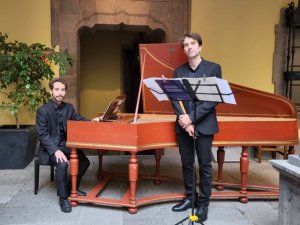 Los Conciertos de Música Antigua en el patio de la de Casa Colón exploran los sonidos que rodearon a la figura de Luis XIV, el Rey Sol