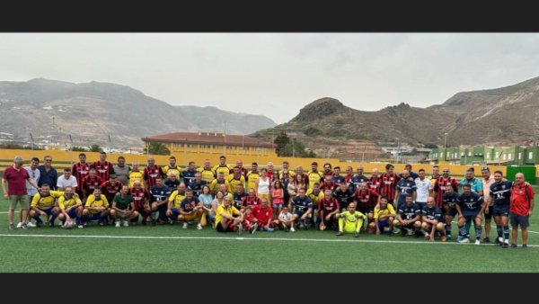 Gáldar: Barrial Homenajea a Paquito Silva en su Torneo de Veteranos de fútbol