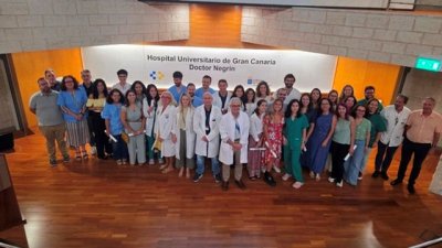 El Hospital Doctor Negrín homenajea a 57 especialistas que han finalizado su período formativo