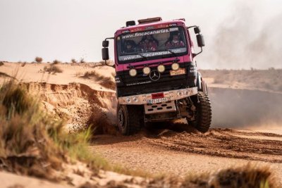 El Elefante Rosa mantiene el liderazgo en camiones en el Rally Classics África