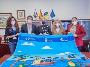 Fundaci&oacute;n DinoSol dona mantas infantiles para los hospitales p&uacute;blicos de Canarias