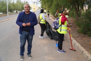 Puerto del Rosario: El Ayuntamiento continúa en Majada Marcial la Campaña de limpieza intensiva por el municipio