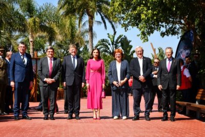 S.M. la Reina entrega las Medallas de Oro de Cruz Roja