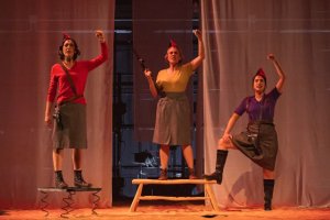 La generación de Las Sinsombrero cobra vida en el Teatro Cuyás con el estreno absoluto de ‘Donde no habita el olvido’