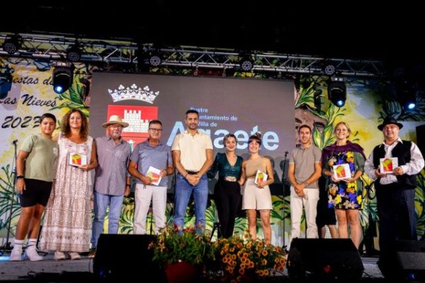 La primera Gala de la Cultura de Agaete reconoce su talento local de ayer y hoy