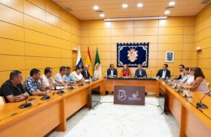El Gobierno canario y el Cabildo de Fuerteventura establecen líneas de trabajo para fortalecer el sector primario