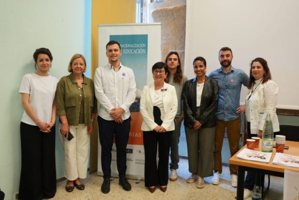 Alumnado de dos IES canarios participan en la elección de un premio internacional de la lucha por la libertad