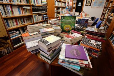 La Biblioteca de Valleseco ha invertido m&aacute;s de 8.000 euros aumentado los fondos bibliogr&aacute;ficos.
