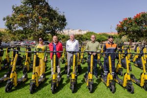 La Concejal&iacute;a de Movilidad presenta las primeras unidades del sistema p&uacute;blico de patinetas el&eacute;ctricas a trav&eacute;s de Sagulpa