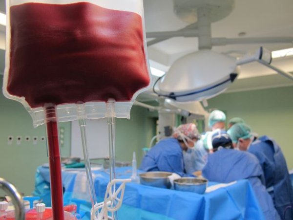 Esther Monzón informa que los profesionales del Hospital Dr. Negrín han realizado ya cinco trasplantes de pulmón