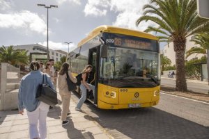 Guaguas Municipales refuerza sus conexiones con el Campus de Tafira para facilitar la asistencia a los exámenes de la PAU 2025