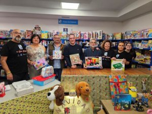 La Consejería de Educación entrega sus juguetes a la Casa de Galicia en Las Palmas