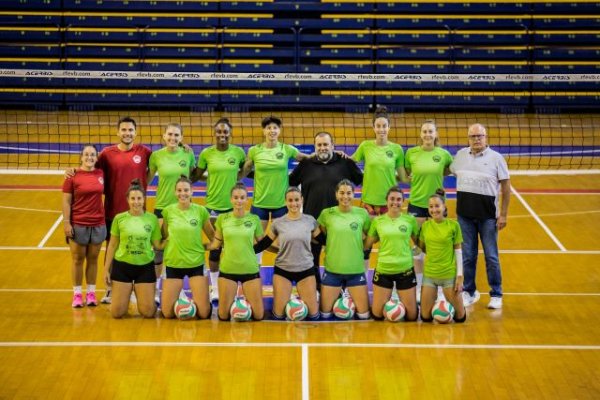 Voleibol: El CV Sayre inicia los entrenamientos de la nueva temporada con altas expectativas y un equipo renovado