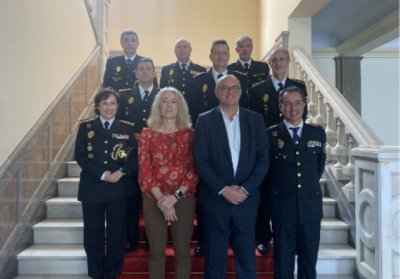 El Delegado del Gobierno recibe a los nuevos comisarios de la Polic&iacute;a Nacional en Canarias