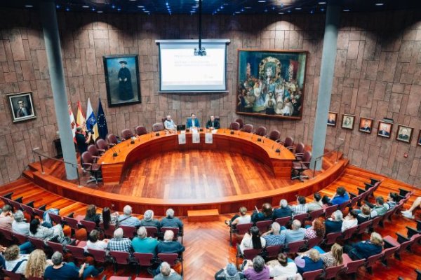 El Cabildo de La Gomera presenta el libro ‘Historia y oralidad del Silbo Gomero en el siglo XX’