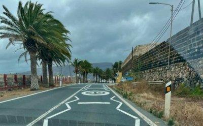 Gáldar: Usuarios de la GC-202 denuncian el riesgo de accidentes por la señalización horizontal en la carretera de Sardina