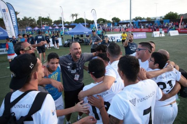 La Maspalomas Cup Gobierno de Canarias avanza con el &lsquo;F&uacute;tbol Sin L&iacute;mites&rsquo; y el &lsquo;F&uacute;tbol Caminando&rsquo; como protagonistas estrella