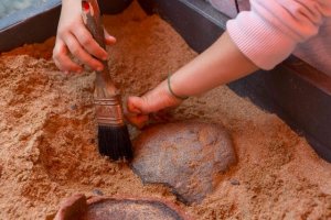 Visita-taller ‘Cueva Pintada en familia: La arqueología en tus manos’