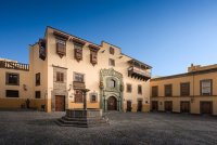 Crist&oacute;bal Col&oacute;n naci&oacute; en Valencia, hijo de una familia jud&iacute;o conversa sefardita, tejedores de seda