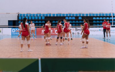 Voleibol: El Arona LESS4MORE suma una nueva derrota en Superliga Femenina 2