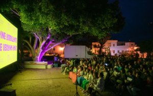 Lanzarote: Rotundo éxito del Cine Ambulante de Verano de Tenique Cultural