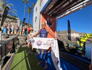 Eduard Mannanov y Ainhoa ​​Santana brillan en el Anfi Mogán Open Water Gran Canaria