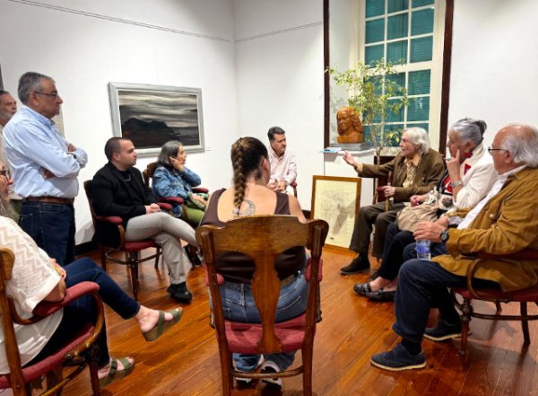 Arucas: Éxito de público en la clausura de &quot;Retorno a la luz&quot;, la exposición que trajo de vuelta a Gran Canaria la obra internacional de Pino Ojeda