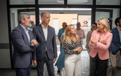 El presidente de Canarias conoce la marcha de las obras del nuevo Consultorio Local de Barroso