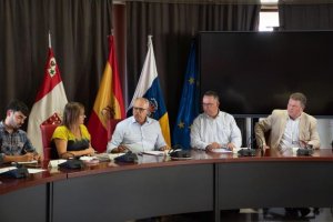 Gobierno y Cabildo de La Gomera apuestan por la colaboración entre administraciones en materia educativa