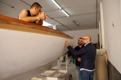 El IID financia la construcción del bote del 90 aniversario del Minerva