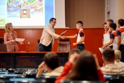Comercio de Canarias entrega los premios del concurso escolar de consumo responsable &lsquo;Consum&oacute;polis&rsquo;
