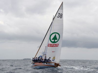 Vela Latina Canaria: El Spar Guerra del R&iacute;o asalta el liderato del Campeonato Aguas de Teror
