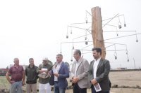 El Gobierno de Canarias inaugura la escultura Azofa en homenaje al legado ancestral de los pastores de El Hierro