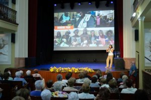 Gáldar: El Teatro Consistorial se llena en una jornada solidaria con el alumnado del CEPA y con Yeray Rodríguez