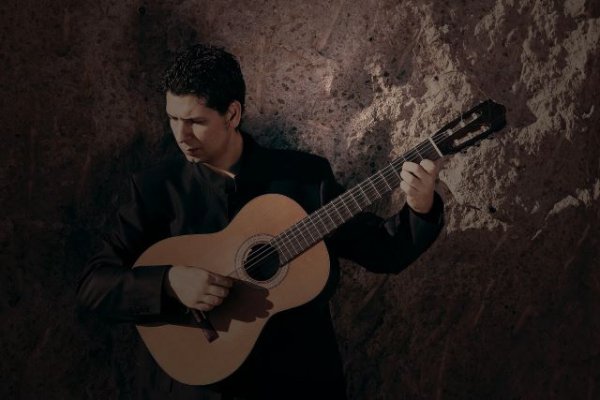 Aitor Escobar presenta el single Origen, un adelanto de su próximo álbum que no te puedes perder! (Vídeo)