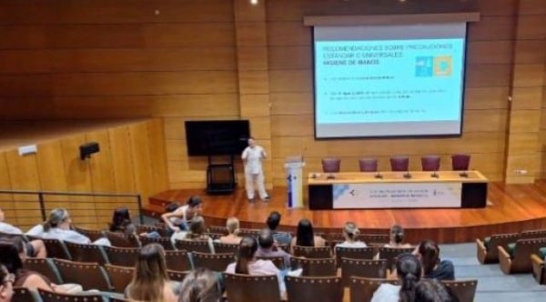 El Insular-Materno Infantil ha celebrado un curso de acogida para los nuevos profesionales de Enfermería