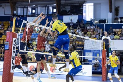 Voleibol: &ldquo;Superderbi&rdquo;. El CV Guaguas visita al Cisneros Alter Tenerife, equipo revelaci&oacute;n de la SVM